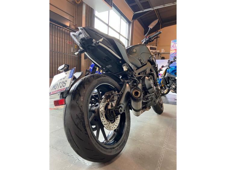 YAMAHA MT-09