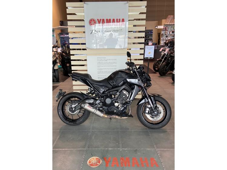 YAMAHA MT-09
