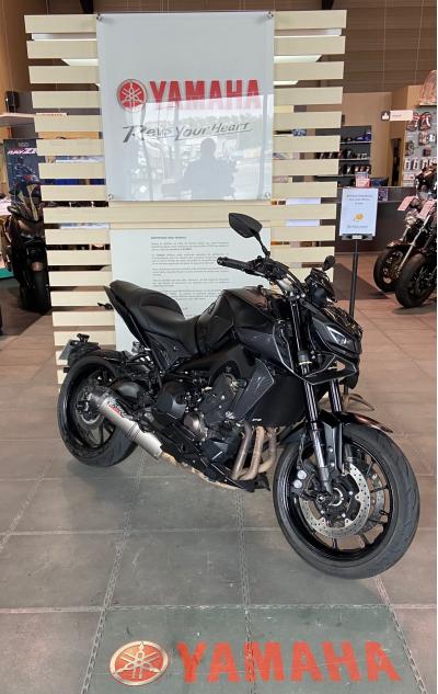 YAMAHA MT-09