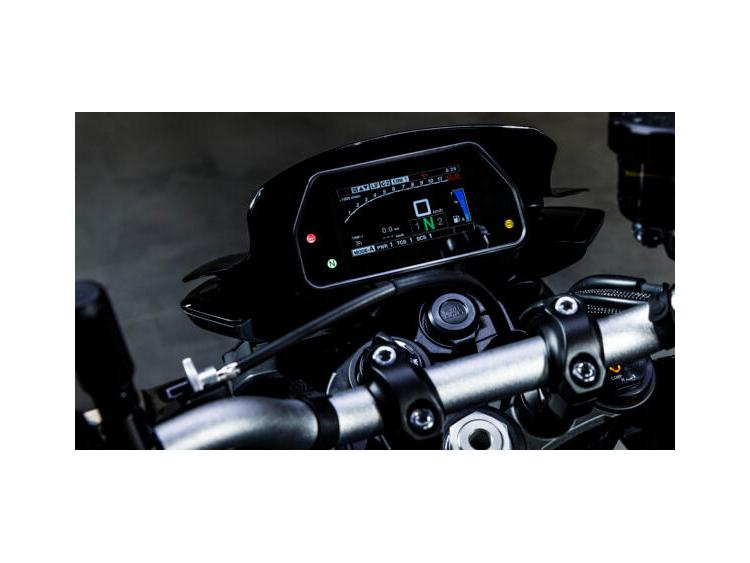 YAMAHA MT-10