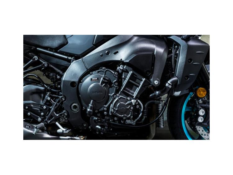 YAMAHA MT-10