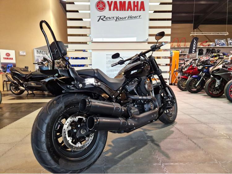 HARLEY-DAVIDSON SOFTAIL FAT BOB 1800