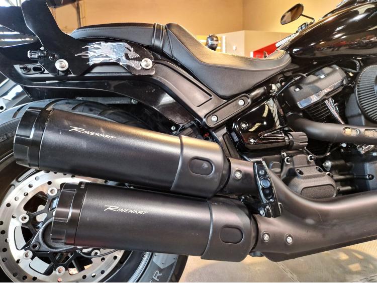 HARLEY-DAVIDSON SOFTAIL FAT BOB 1800