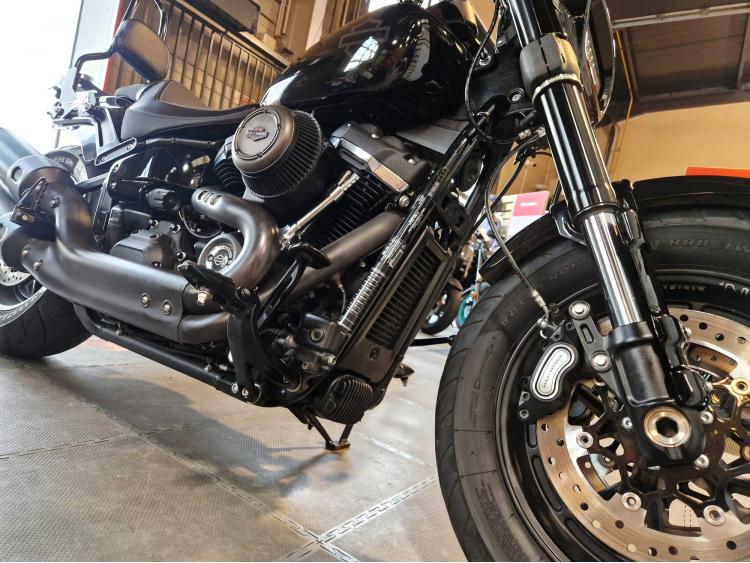 HARLEY-DAVIDSON SOFTAIL FAT BOB 1800