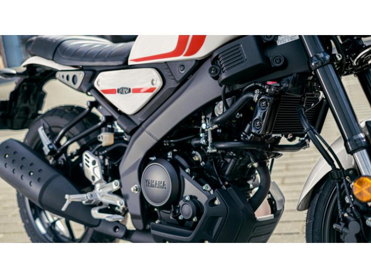YAMAHA XSR125