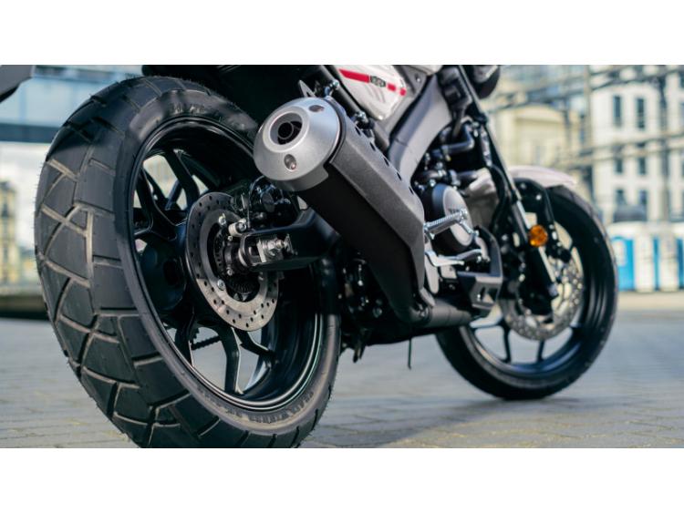 YAMAHA XSR125
