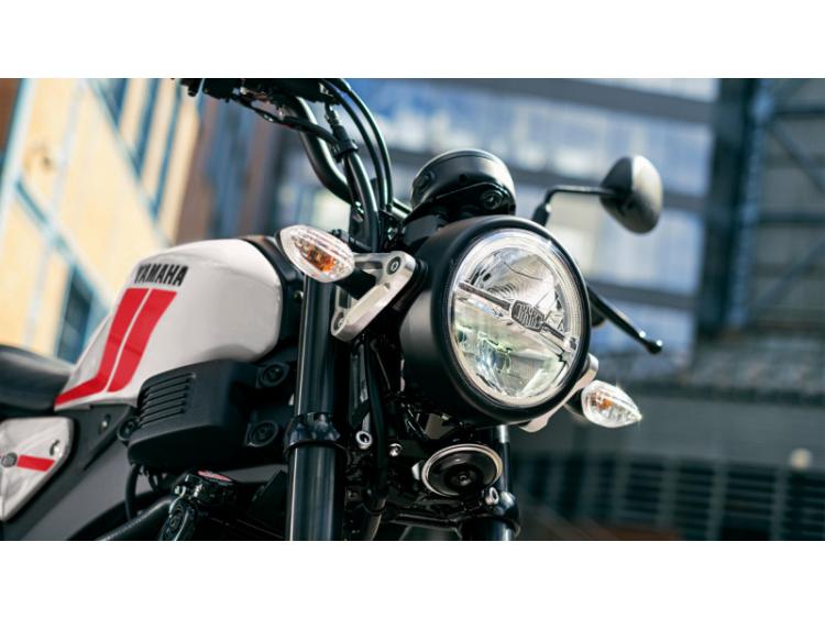 YAMAHA XSR125