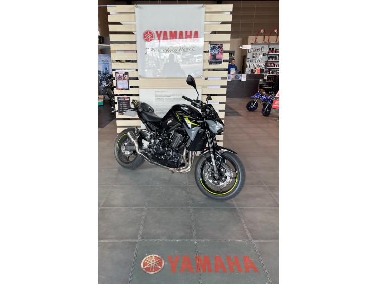 KAWASAKI Z900
