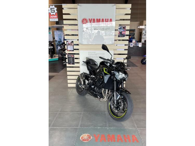 KAWASAKI Z900