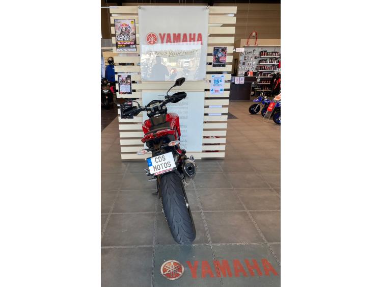 DUCATI HYPERMOTARD 821