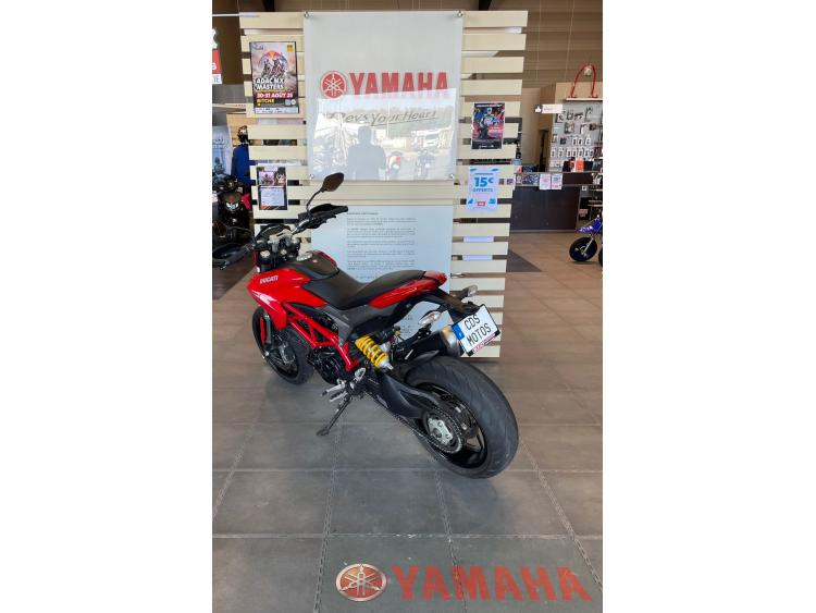 DUCATI HYPERMOTARD 821