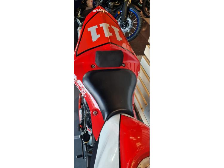 YAMAHA YZF 1000 R1