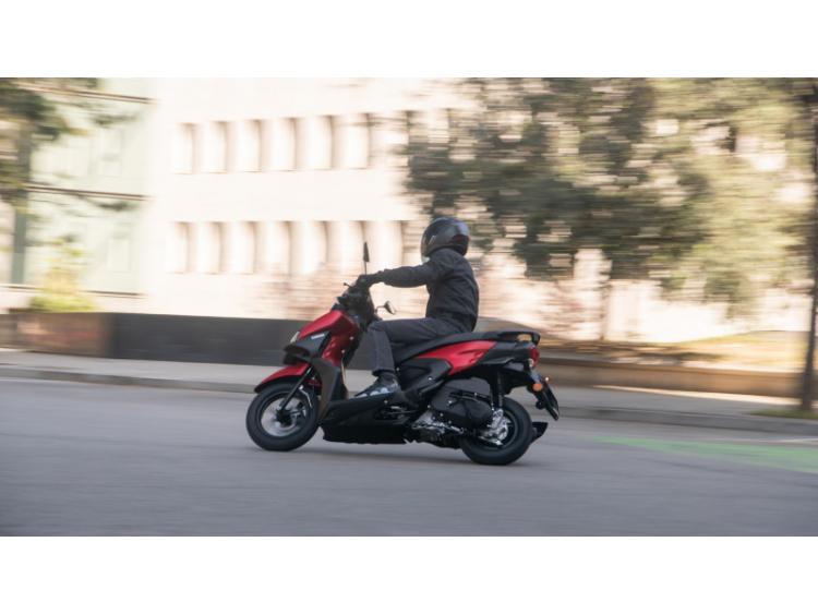 YAMAHA RayZR 125