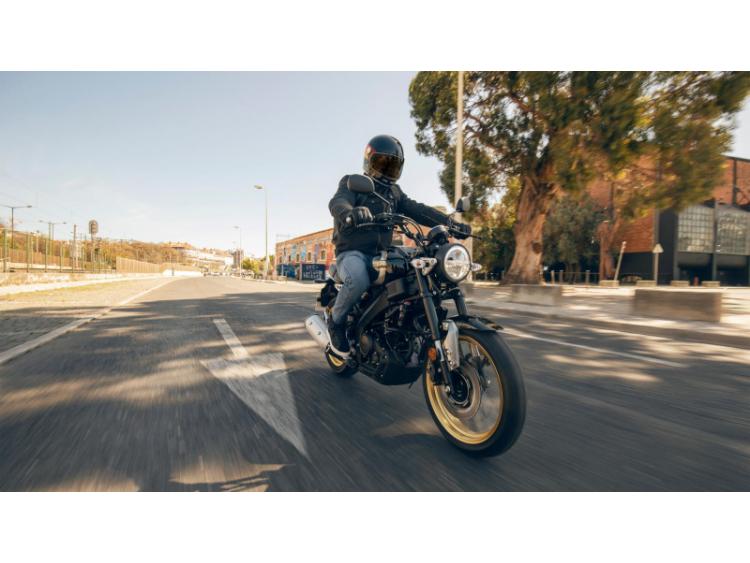 YAMAHA XSR 125 Legacy
