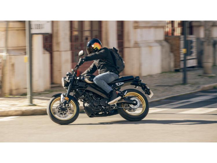 YAMAHA XSR 125 Legacy