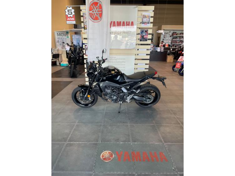 YAMAHA MT-09
