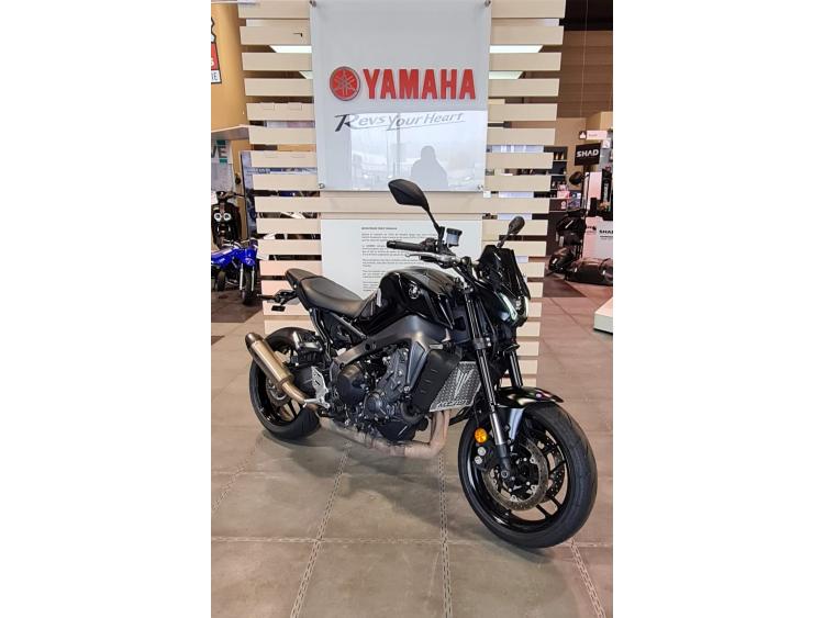 YAMAHA MT-09