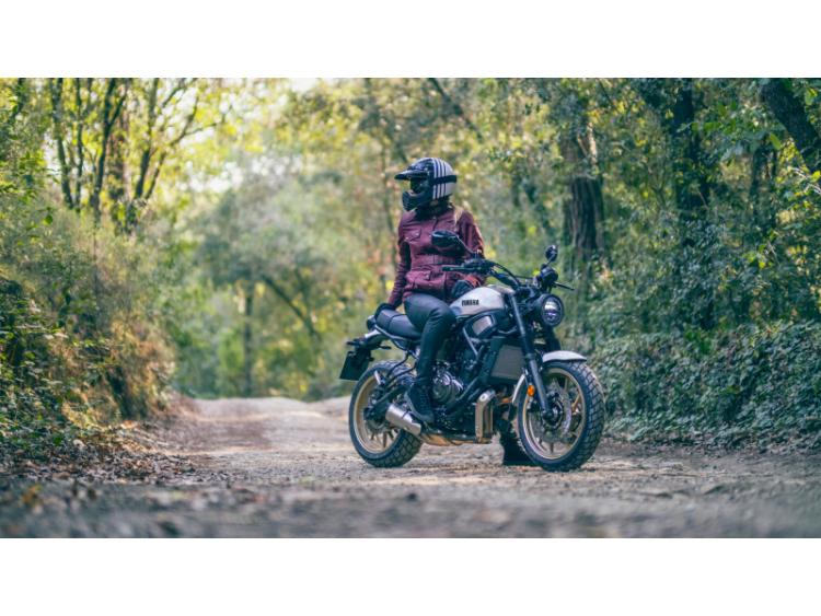 YAMAHA XSR 700 LEGACY