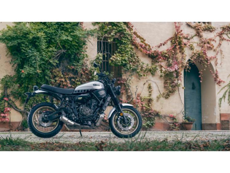 YAMAHA XSR 700 LEGACY