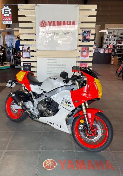 YAMAHA XSR 900 GP