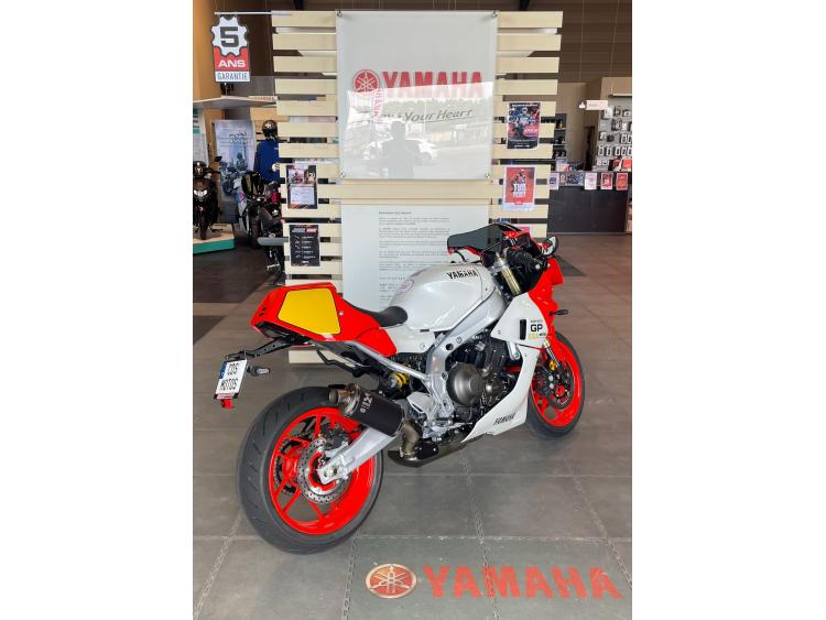 YAMAHA XSR 900 GP